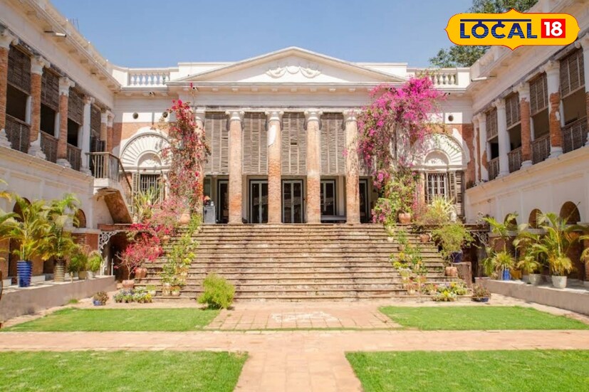 বছর শেষে রাজকীয়ভাবে সময় কাটাতে চাইলে ঘুরে আসুন বাওয়ালি রাজবাড়ি।দক্ষিণ ২৪ পরগনার এই রাজবাড়ি কলকাতা থেকে মাত্র ৩৫ থেকে ৩৬ কিলোমিটার দূরে অবস্থিত। এখানে গিয়ে একদিনের রাজা সাজতে পারেন আপনি। বছর শেষে রাজকীয়ভাবে সময় কাটাতে চাইলে ঘুরে আসুন বাওয়ালি রাজবাড়ি।দক্ষিণ ২৪ পরগনার এই রাজবাড়ি কলকাতা থেকে মাত্র ৩৫ থেকে ৩৬ কিলোমিটার দূরে অবস্থিত। এখানে গিয়ে একদিনের রাজা সাজতে পারেন আপনি।