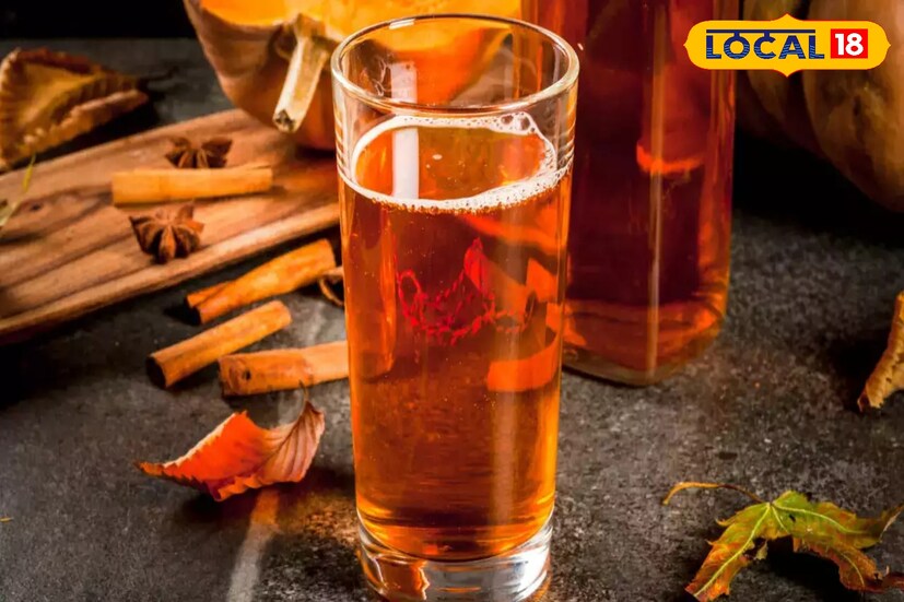 আয়ুর্বেদ বিশেষজ্ঞ অমিতাভ মহন্ত বলেন, ওজন কমানোর সবচেয়ে সহজ এবং সবচেয়ে কার্যকর উপায় এটি। এজন্য এক গ্লাস জলে দারুচিনি গুঁড়ো ফুটিয়ে নিন। এখন এই পানীয়টি দিনে ৩-৪ বার পান করুন।