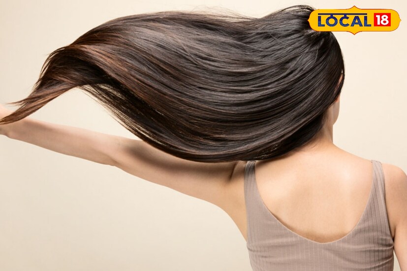 চলে এসেছে শীতকাল। এই ঋতুতে উৎসব অনুষ্ঠানের পালা চলতেই থাকে। তার সঙ্গে পাল্লা দিয়ে বাড়তে থাকে ত্বক ও চুলের নানা ধরনের সমস্যা। শীতে বাতাসে আর্দ্রতা কমে যাওয়ার কারণে চুল নিষ্প্রাণ হয়ে পড়ে। তবে চিন্তা নেই এখন খুব সহজেই ঘরে বসেই পার্লারের মতন চুলের পরিচর্যা করতে পারবেন।