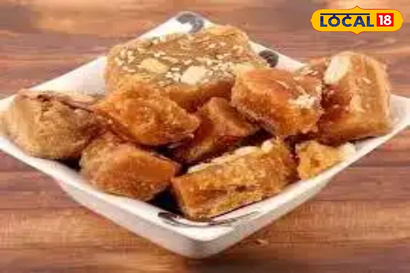 শীতকাল এলেই নলেন গুড় এবং খেজুর গুড়ের বিশেষ চাহিদা বাড়ে। শীতের এই সময়ে গুড় দিয়ে তৈরি পায়েস, পিঠেপুলি, নানা ধরনের মিষ্টি এবং অন্যান্য খাবারের প্রতি আমাদের আকর্ষণ বেড়ে যায়। গুড় শুধু সুস্বাদু নয়, এটি আমাদের শরীরের জন্য অত্যন্ত উপকারীও। 