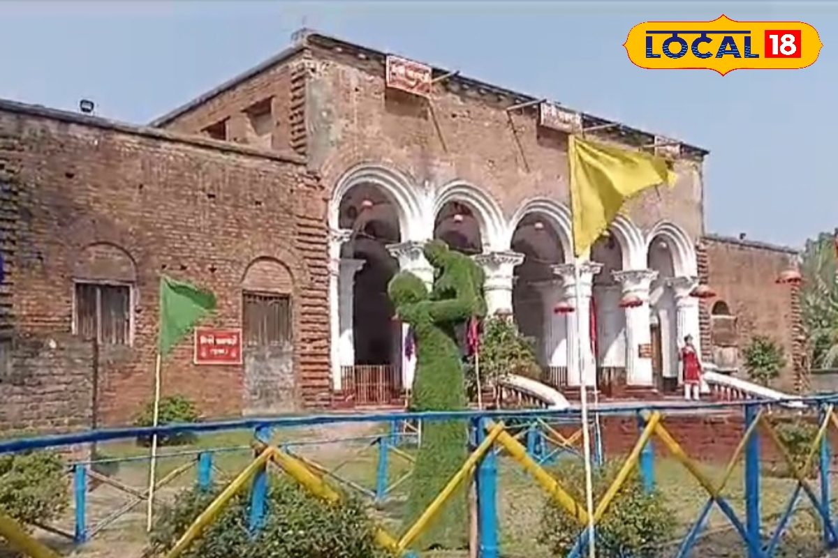 টাকিতে সারা বছরের জন্য খুলে দেওয়া হল 'পুবেরবাড়ি'! সস্তায় রাজার মতো থাকুন!