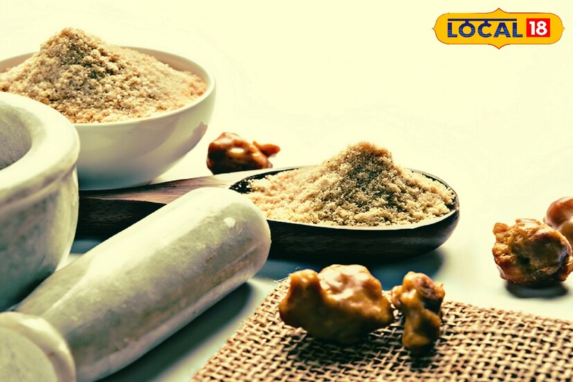 হেঁশেলের এই মশলায় ভরপুর মাত্রায় অ্যান্টি-অক্সিড্যান্ট থাকে। এছাড়াও রয়েছে ফাইবার, ক্যালশিয়াম, আয়রন, পটাশিয়াম এবং কার্বোহাইড্রেট।