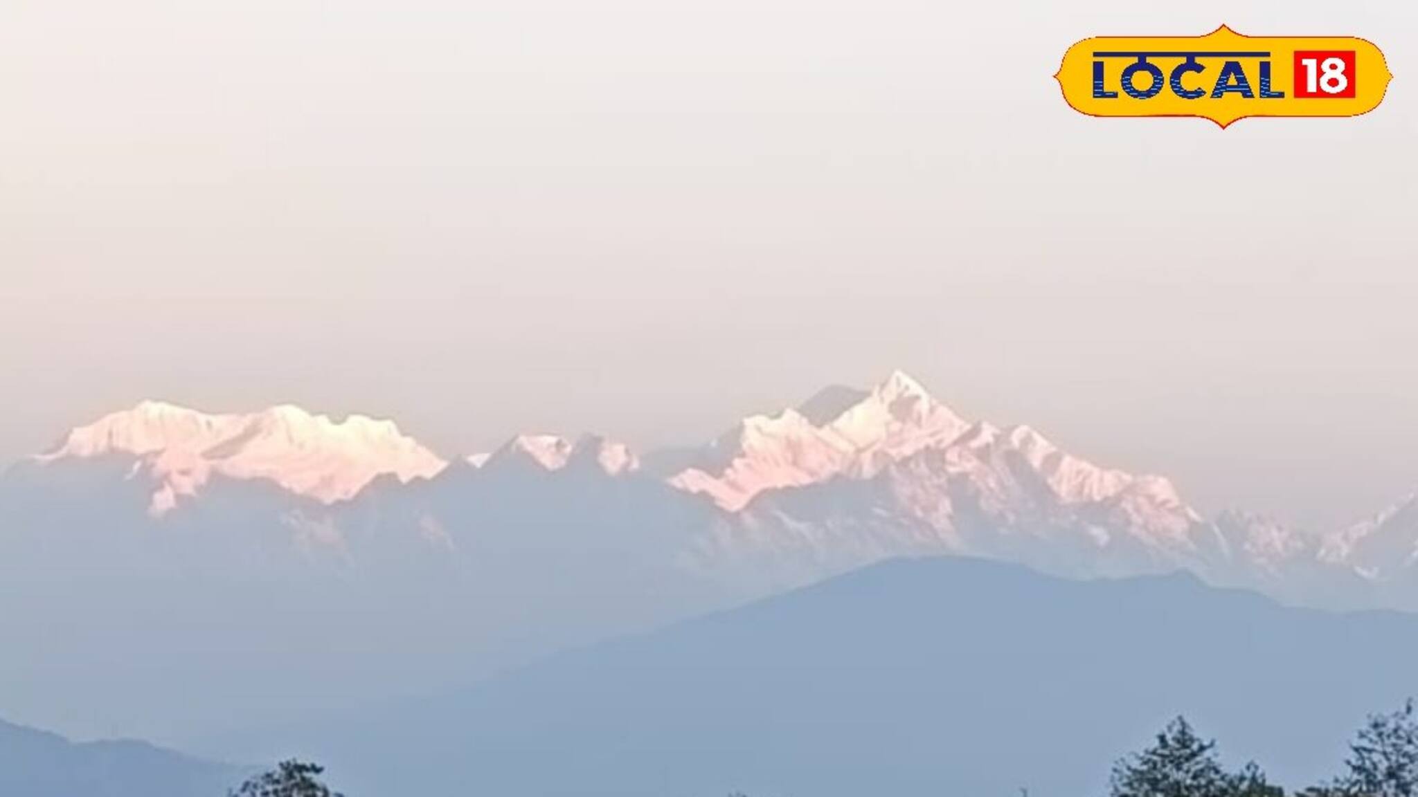 ঘুম ভাঙলেই কাঞ্চনজঙ্ঘা, শ্বাসে মিশে সবুজ চায়ের গন্ধ! উত্তরের এই জায়গা যেন স্বর্গ