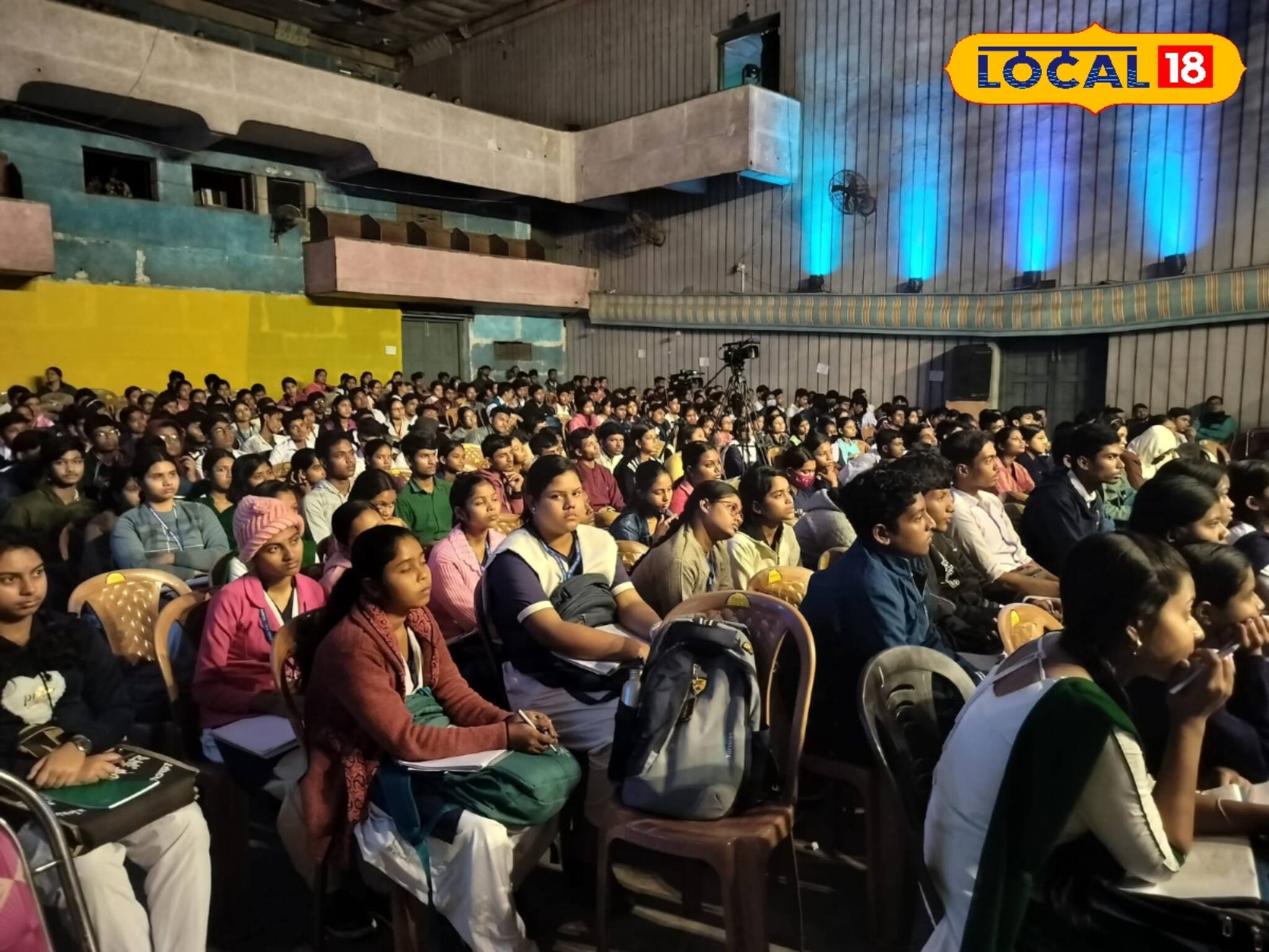 মাধ্যমিকের ভয় কাটবে নিমেষে! এবার অভিনব উদ্যোগ নিল এই নাট্যদল