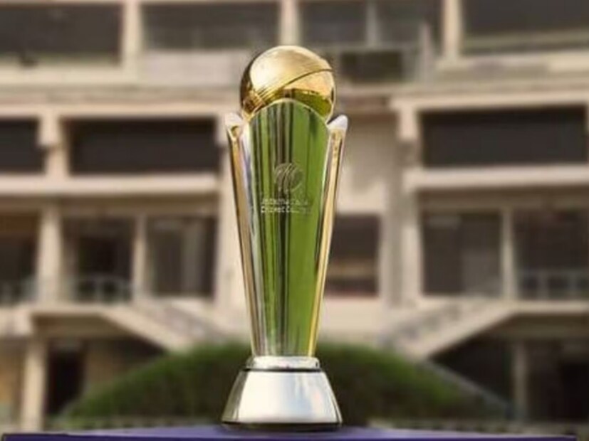 বাকি সাতটি দল স্কোয়াড ঘোষণা করে দিয়েছিল আগেই। শনিবার অবশেষে আসন্ন চ্যাম্পিয়ন্স ট্রফির জন্য দল ঘোষণা করল ভারতীয় ক্রিকেট বোর্ড। মোট ১৫ সদস্যের দল ঘোষণা করেছে বিসিসিআই।