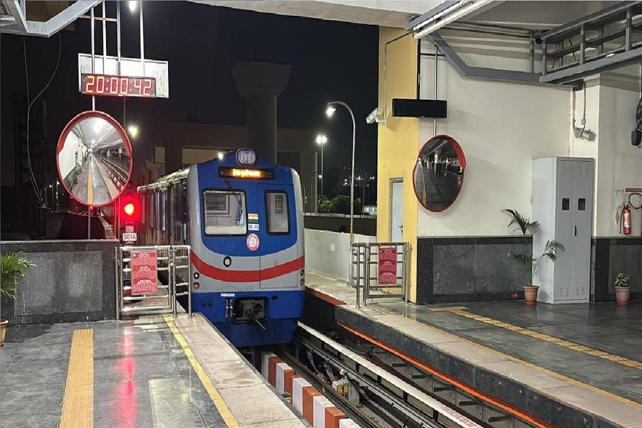 তখন মাঝরাত, কলকাতা মেট্রোর গভীর সুড়ঙ্গে কার দেহ মিলল! যা ঘটল, চমকে উঠল লালবাজারও