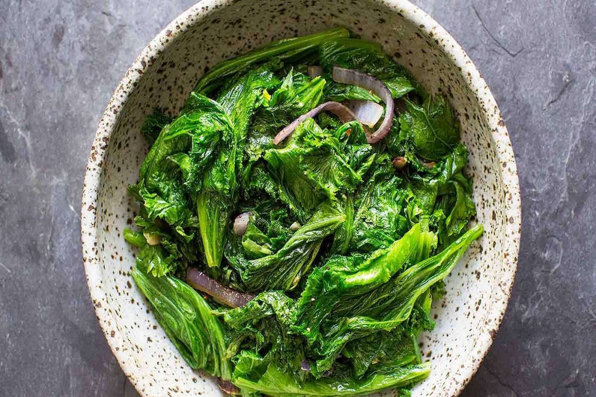 ক্যানসারকে ঠেলে দেবে বহুদূর! শীতে ভুলবেন না এই শাক, বড়দিনের আগেই কমবে ওজন