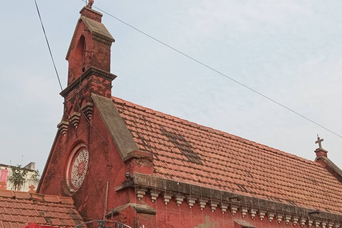 Chirst Church: ২০৮ বছর আগে রাজ পরিবারের জমিতে গির্জা! বড়দিনে সেজে উঠেছে বর্ধমানের ক্রাইস্ট চার্চ