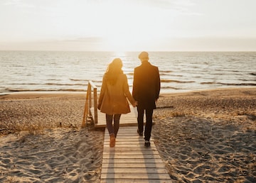 শ্যালিকার প্রেমে জামাইবাবু! নিজেদের বর-বউ রেখে বাড়ি থেকে পালালেন একসঙ্গে! তারপর... শ্যালিকার প্রেমে জামাইবাবু! নিজেদের বর-বউ রেখে বাড়ি থেকে পালালেন একসঙ্গে! তারপর...