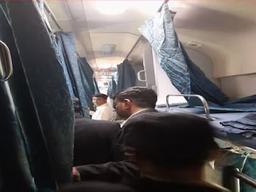 সাইড লোয়ারে ২ জন থাকলে আপারের যাত্রী কোথায় বসবেন? RAC নিয়ে দুশ্চিন্তা? রইল নিয়ম সাইড লোয়ারে ২ জন থাকলে আপারের যাত্রী কোথায় বসবেন? RAC নিয়ে দুশ্চিন্তা? রইল নিয়ম