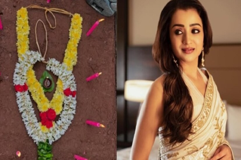 কীর্তি সুরেশের বিয়েতে বিমানে দলপতি বিজয় এবং তৃষার একসঙ্গে ভ্রমণের ছবি নিয়েও তুমুল আলোচনা চলছে। প্রাইভেট জেটে পাশাপাশি সিটে বসা তাঁদের ছবি সামনে এসেছিল। দুই তারকা না কি ডেট করছেন বলেও শোনা যাচ্ছে। এর মধ্যেই প্রিয় পোষ্যের মৃত্যু। 