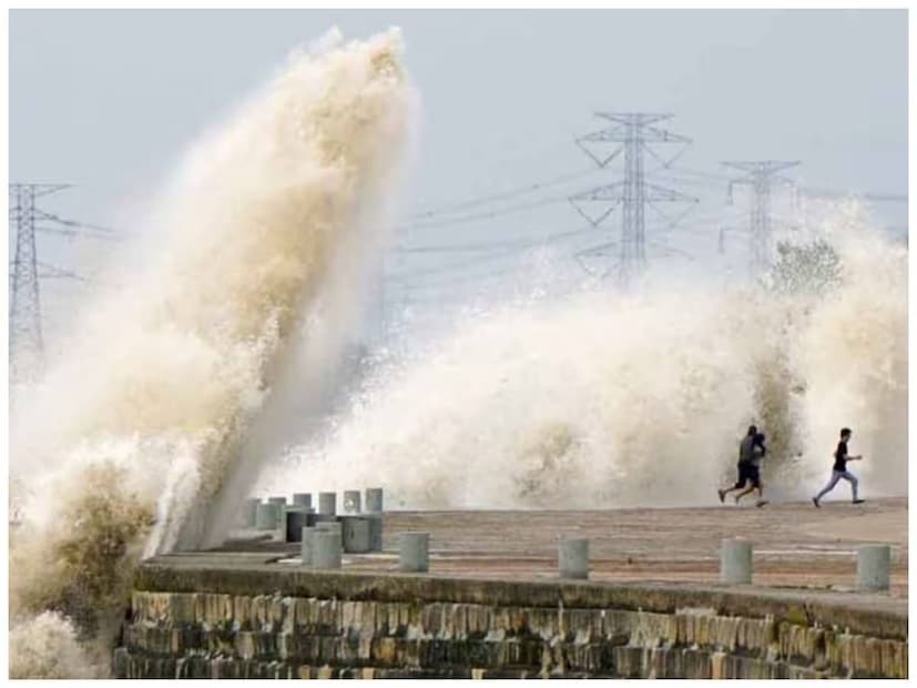 ইতিহাসে এমন কিছু ঘটনা ঘটেছে, যেমন ২০০৫ সালে কাশ্মীর ভূমিকম্পের সময় ঝিলম নদীর নিচে কম্পন হয়েছিল, ফলে কিছু জায়গায় নদীর প্রবাহ ব্যাহত হয়। আবার ১৯৭০-এর দশকে চিনে কিছু নদীর গতিপথ পরিবর্তিত হয়েছিল ভূমিকম্পের কারণে।