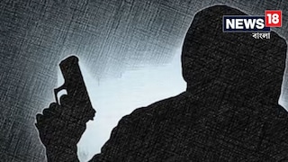 সবার সামনে বকা দিয়েছিলেন, প্রিন্সিপালকে গুলি করে মারল ছাত্র! সবার সামনে বকা দিয়েছিলেন, প্রিন্সিপালকে গুলি করে মারল ছাত্র!