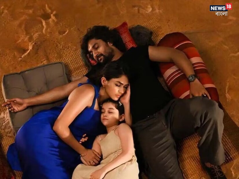 হাই নান্না: ২০২৩ সালে মুক্তি পায় ‘হাই নান্না’। বছরভর এই ছবিটি নিয়েই আলোচনা চলে সিনেপ্রেমীদের মধ্যে। এটাও নিখাদ প্রেমের গল্প। তাতে অন্য মাত্রা যোগ করে এক খুদে। এই ছবির মুখ্য ভূমিকায় অভিনয় করেছেন নানি এবং ম্রুণাল ঠাকুর। নেটফ্লিক্সে হিন্দি ভাষায় এই ছবি দেখতে পারেন দর্শকরা।