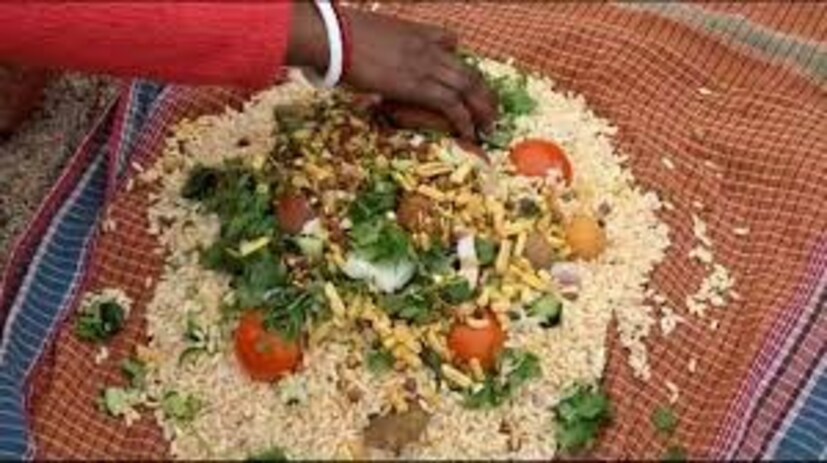 মিষ্টি বা চিনি যুক্ত খাবারের সঙ্গে তো মুড়ি খাওয়া সুগারের রোগীদের জন্য একেবারেই উচিত নয়৷ কিন্তু, তার মানে এই নয় যে ডায়াবেটিসের রোগীরা মুড়ি খেতে পারবেন না৷ খেতে পারবেন, তবে নির্দিষ্ট নিয়ম মেনে৷