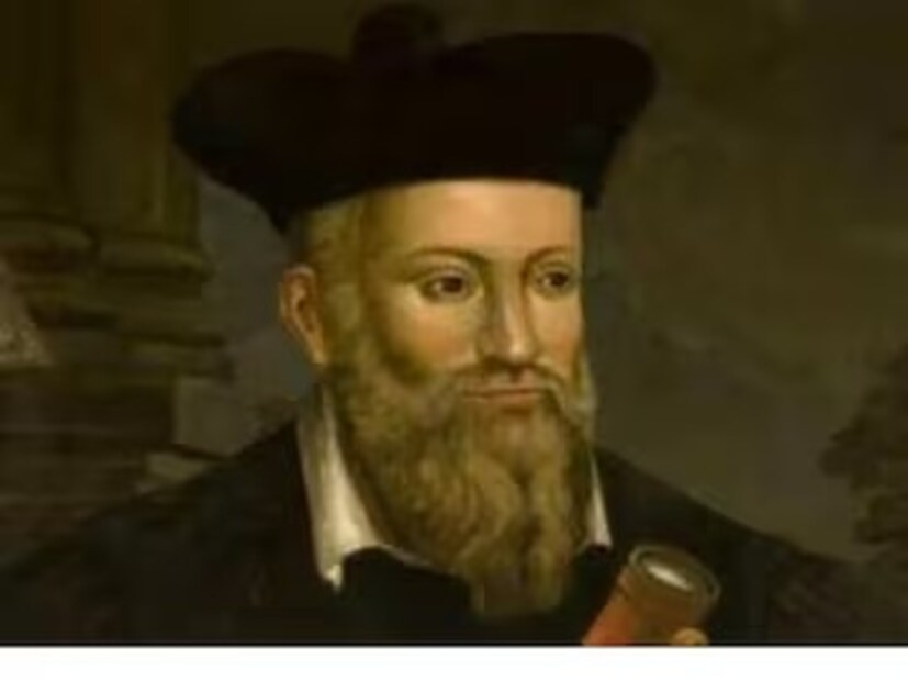 সেই থেকে তাঁর নাম নস্ত্রাদামুস৷ ১৫৫৫ খ্রিস্টাব্দে প্রকাশিত হয়েছিল তাঁর লেখা ‘লে প্রোফেতি’ বা ‘দ্য প্রোফেসিজ’৷ এই বইয়ে ৯৪২ টি পদ্যে আধুনিক পৃথিবীর অনেক কিছুই ভবিষ্যদ্বাণী করা হয়েছে বলে ভক্তদের বিশ্বাস৷