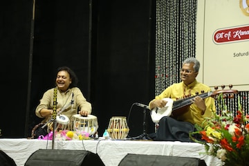 বছর শেষে 'কলকাতা সুরমূর্চ্ছনা'য় মেতে উঠল শহর, শাস্ত্রীয় সঙ্গীতের বিশেষ অনুষ্ঠান বছর শেষে 'কলকাতা সুরমূর্চ্ছনা'য় মেতে উঠল শহর, শাস্ত্রীয় সঙ্গীতের বিশেষ অনুষ্ঠান