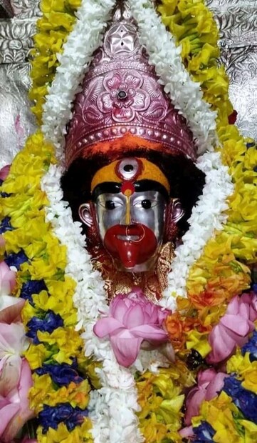 পৌষ অমাবস্যা তিথিতে পুজো করা হয় পৌষকালী দেবীর। সোমবারে পড়েছে বলে একে বলা হয় সোমবতী অমাবস্যা। ফলে এর গুরুত্ব বেড়ে গিয়েছে অনেকটা। বলছেন জ্যোতিষ বিশারদ পণ্ডিত কল্কি রাম।