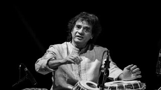 প্রয়াত জাকির হুসেন প্রয়াত জাকির হুসেন