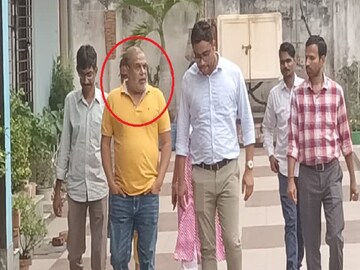 কার জামিন হল?