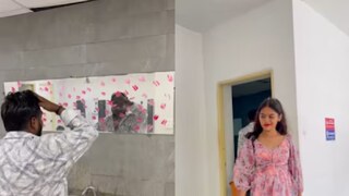 টয়লেটে ঢুকেই লিপস্টিক পরে এই অদ্ভুত কাজ করতেন তরুণী! যা জানা গেল...শিউরে উঠবেন 
