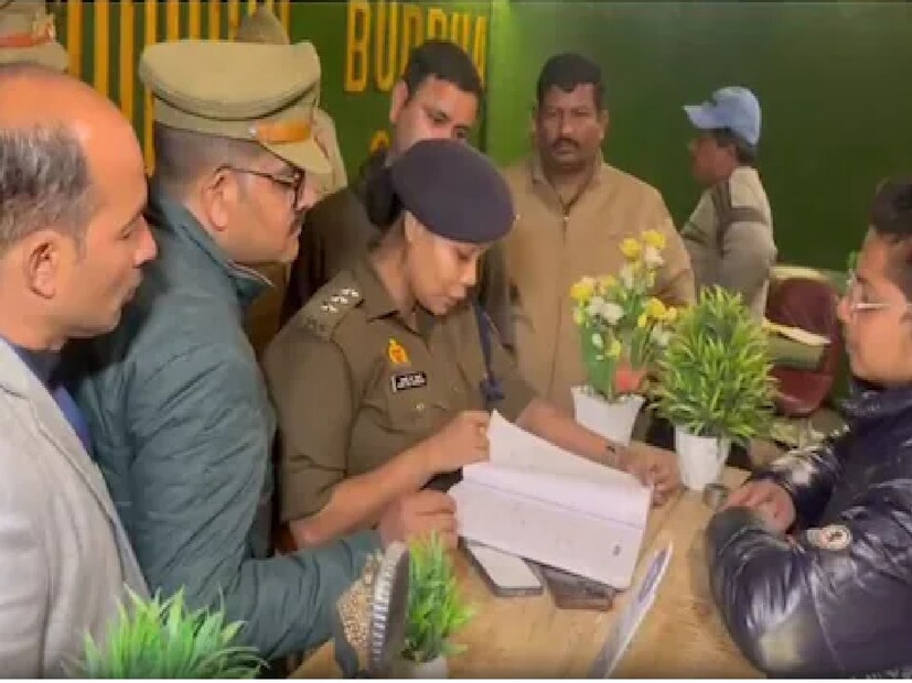 যেখানে ক্যাফেগুলি সাধারণত সামাজিক মিলনস্থল হিসেবে গণ্য হওয়ার কথা, কিছু ক্যাফের গোপন কার্যকলাপ সমাজে বিতর্ক সৃষ্টি করছে। প্রশাসন এখন এ বিষয়ে সতর্ক হয়েছে এবং ভবিষ্যতে এমন ঘটনা রোধে কার্যকর ব্যবস্থা নেওয়ার প্রতিশ্রুতি দিয়েছে।