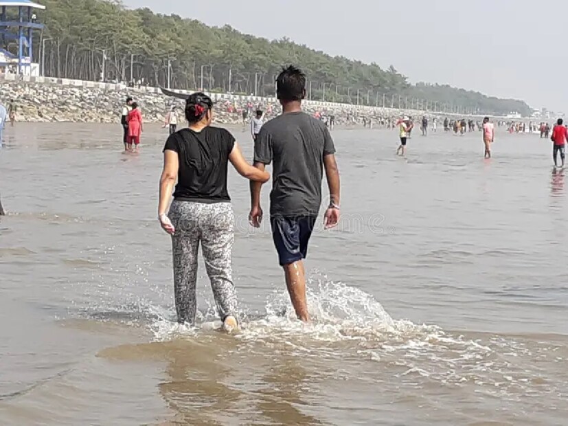 সোমবারের থেকে মঙ্গলবার দিঘা সহ পূর্ব মেদিনীপুর জেলার তাপমাত্রা কিছুটা কমেছে। ধীরে ধীরে বইছে উত্তুরে হাওয়া। তাতেই কমেছে তাপমাত্রার পারদ। তাপমাত্রার পারদ কমলেও সর্বনিম্ন তাপমাত্রা স্বাভাবিকের ওপরে। বছরের শেষ দিন মঙ্গলবার দিঘা সহ পূর্ব মেদিনীপুর জেলার আকাশ আংশিক মেঘলা থাকবে। ৩১ ডিসেম্বর দিঘা সহ জেলায় সর্বোচ্চ তাপমাত্রা থাকবে ২৮.৪ ডিগ্রি সেলসিয়াস এবং সর্বনিম্ন তাপমাত্রা থাকবে ১৬.৯ ডিগ্রি সেলসিয়াস।