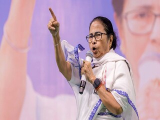 প্রতিবাদ কর্মসূচির ডাক মমতার। ছবি- সংগৃহীত