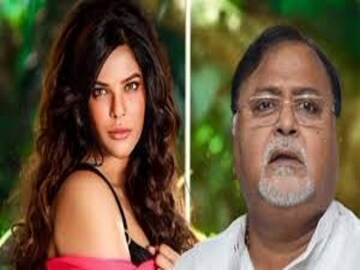 পার্থ অর্পিতার বিরুদ্ধে চার্জ গঠন