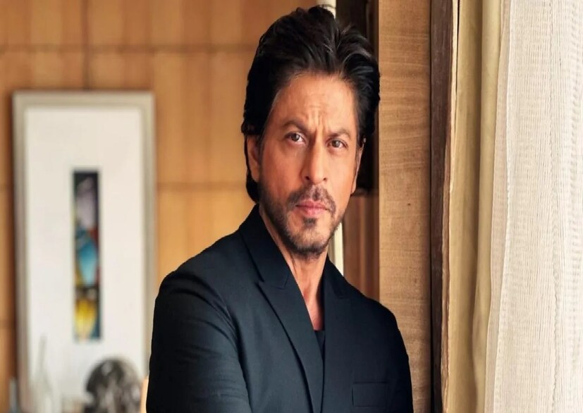 বার অ্যান্ড বেঞ্চের তরফে সোমবার জানানো হয়েছে যে, সমাজকর্মী সন্তোষ দৌণ্ডকর এনজিটি-র দ্বারস্থ হয়েছেন। তিনি অভিযোগ করেছেন যে, মন্নতের সংস্কারের জন্য প্রয়োজনীয় কোস্টাল রেগুলেশন জোন (সিআরজেড)-এর ছাড়পত্র পেতে ব্যর্থ হয়েছেন শাহরুখ খান এবং মহারাষ্ট্র কোস্টাল জোন ম্যানেজমেন্ট অথরিটি (এমসিজেডএমএ)। 