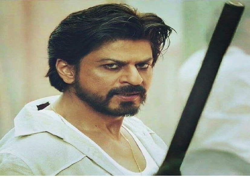 ২০২৩ সালে দুর্ধর্ষ দুটি হিট দিয়েছেন তিনি - ‘জওয়ান’ এবং ‘পাঠান’। বর্তমানে পরিচালক সুজয় ঘোষের ‘কিঙ্গ’ ছবির জন্য প্রস্তুতি নিচ্ছেন শাহরুখ। শোনা যাচ্ছে, এই ছবিতে থাকতে চলেছেন অভিষেক বচ্চন এবং শাহরুখ-কন্যা সুহানা খানও।