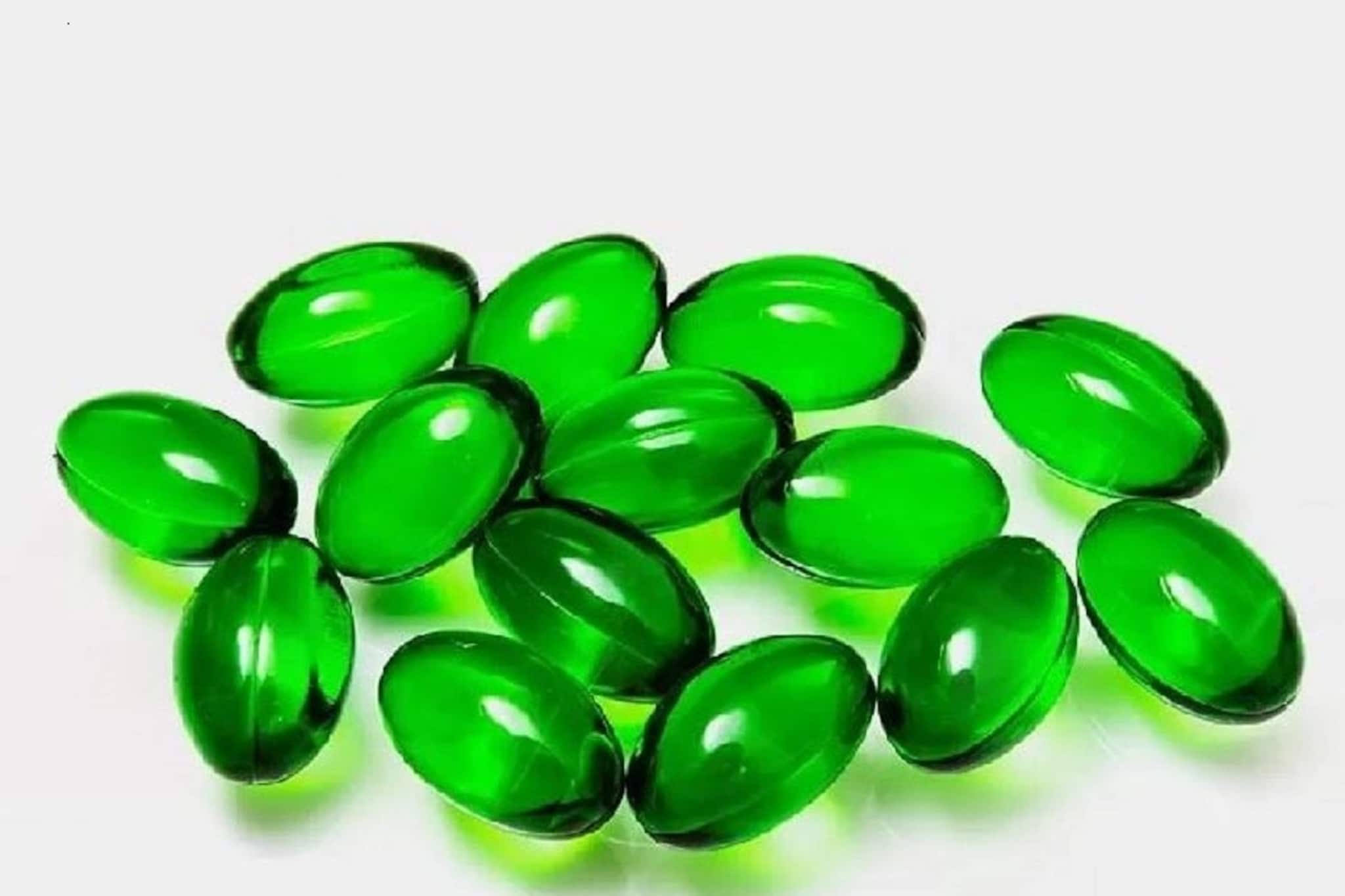 ভিটামিন ই ক্যাপসুল সঠিক নিয়ম জেনে মুখে মাখুন! কমতে শুরু করবে ত্বকের বয়স!