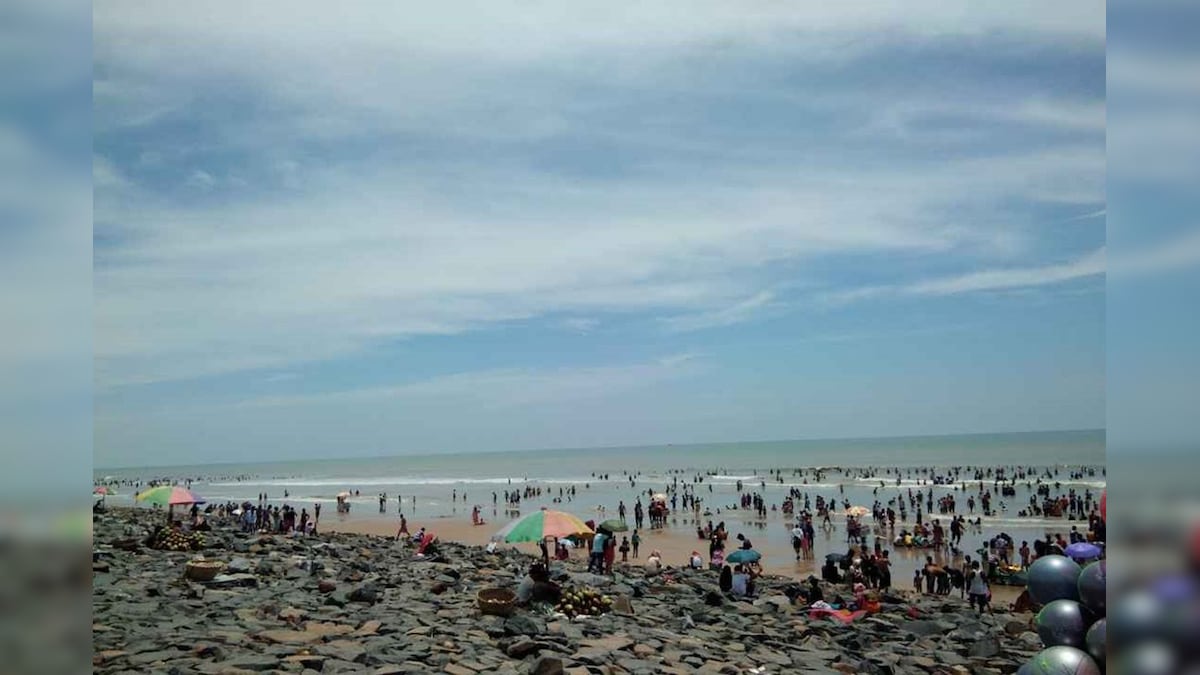 temporary shacks evicted from digha sea beach