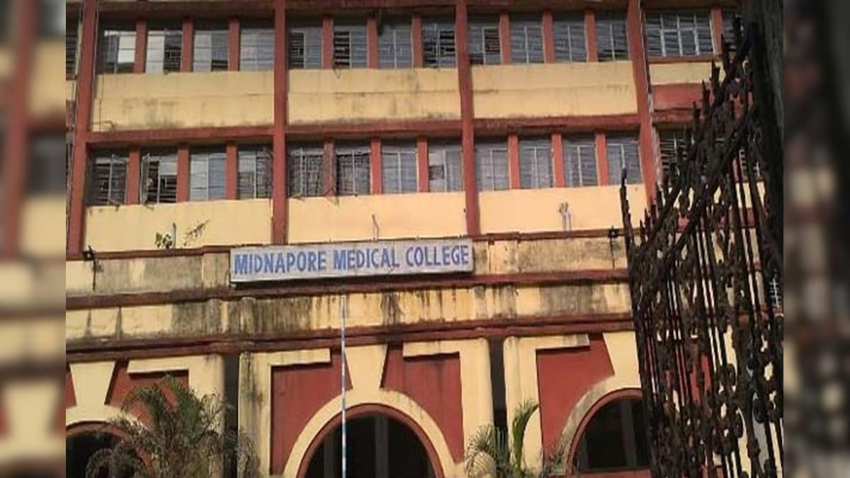 Midnapore Medical College And Hospital: স্যালাইন-কাণ্ডের জের, মেদিনীপুর মেডিক্যালে অনির্দিষ্টকালের কর্মবিরতি জুনিয়র ডাক্তারদের