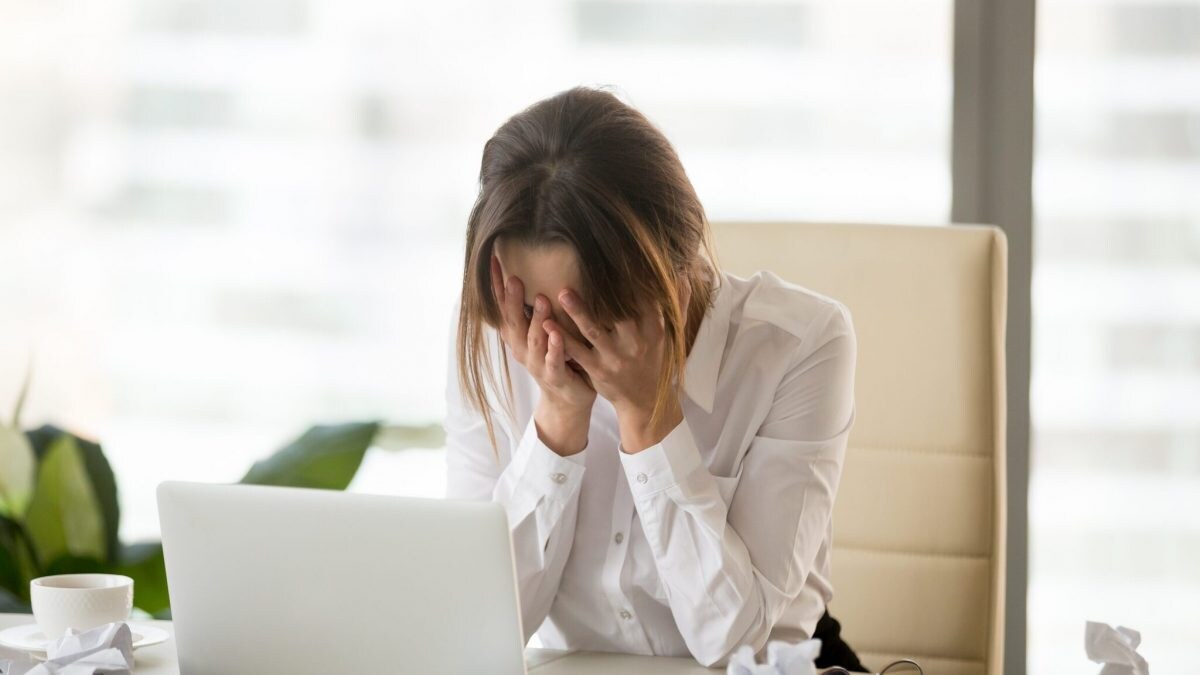 Stress Management Tips: বেড়েছে টেনশন? ঘুমোতে যাওয়ার আগে এই কাজগুলি করলেই মিলবে আরাম! দেরি না করে জানুন…Stress Management Tips: Simple Movements Before Sleep Reduce Stress Negative Thoughts