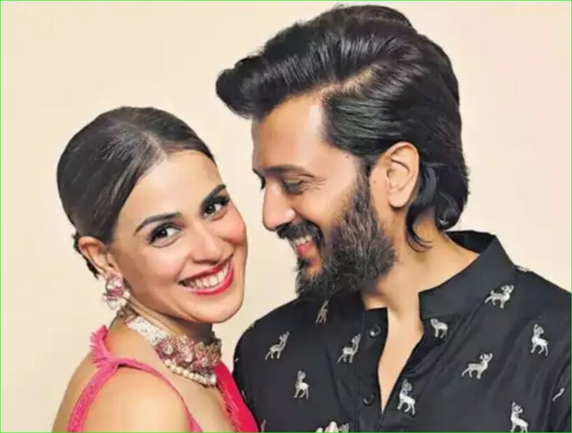 *জেনেলিয়া ১০ বছর পর স্বামীর বিপরীতে অভিনয় করে সিনেমায় প্রত্যাবর্তন করেন। দীর্ঘ বিরতির পর অভিনেত্রী জেনেলিয়াকে পর্দায় দেখার জন্য উচ্ছ্বসিত ভক্তরা। রীতেশ ও জেনেলিয়া দু'জনেই বলিউডের অন্যতম জনপ্রিয় জুটি বা বলা ভাল পাওয়ার কাপল। সংগৃহীত ছবি। 