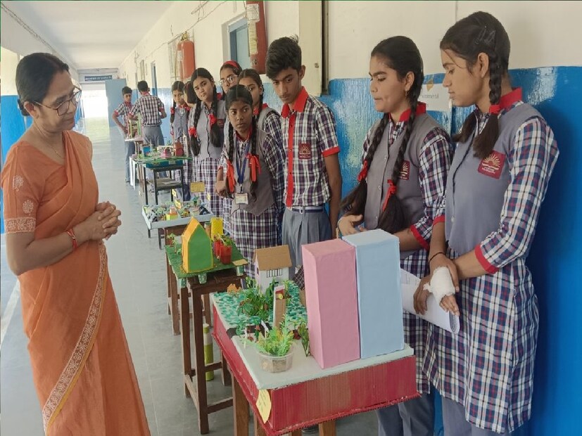 KVS-এ ২০২৫-২৬ সেশনে ভর্তির জন্য প্রয়োজনীয় নথিপত্র - কেভিএসে ভর্তির জন্য প্রয়োজনীয় নথিগুলির একটি সংক্ষিপ্ত তালিকা - - জন্মের শংসাপত্র। - বসবাসের প্রমাণ। - বিভাগের শংসাপত্র (যদি প্রয়োজন হয়)। - পরিষেবার শংসাপত্র। - পাসপোর্ট সাইজের ছবি।