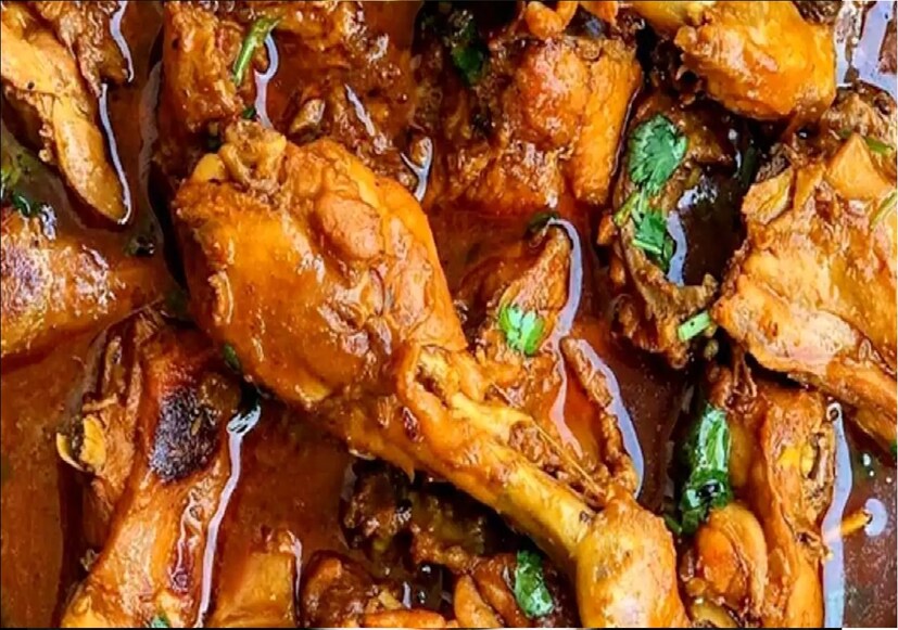 চিকিৎসক জানান, মারণরোগ ক্যানসার-সহ আরও বড় বড় সাতটি রোগের সৃষ্টি করে। কৃত্রিম উপায়ে মুরগি চাষের ফলে এই ধরনের রোগের সৃষ্টি করছে! ফলে হাড় চিবিয়ে খাওয়া বন্ধ করুন। 