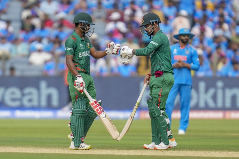 লিটন দাস সাম্প্রতিক সময় একেবারেই ফর্মের মধ্যে নেই। পাকিস্তান সফরে গিয়ে ভাল ব্যাটিং করলেও ধারাবাহিকতার অভাবের কারণে তার উপর ভরসা রাখতে পারেনি বিসিসি। সেই জায়গায় অভিজ্ঞ মুশফিকুর রহিমের উপরই আস্থা দেখিয়েছে নির্বাচকরা।