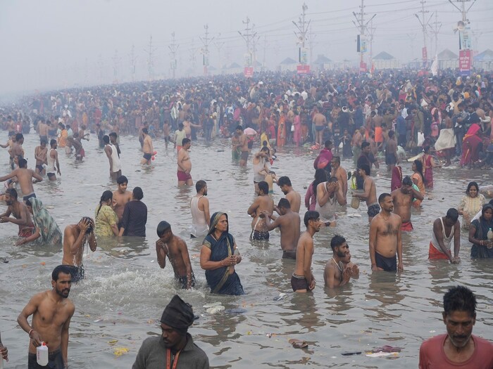 Maha Kumbh Snan 2025: ১৪৪ বছর আসছে সেই মাহেন্দ্রক্ষণ…! মহাকুম্ভের শেষ পূণ্যস্নান কবে? জানুন অমৃত স্নানের শুভ সময়-তিথি-গুরুত্ব