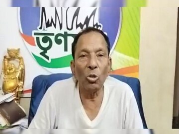 অখিলকে চোর, চোর স্লোগান৷ 