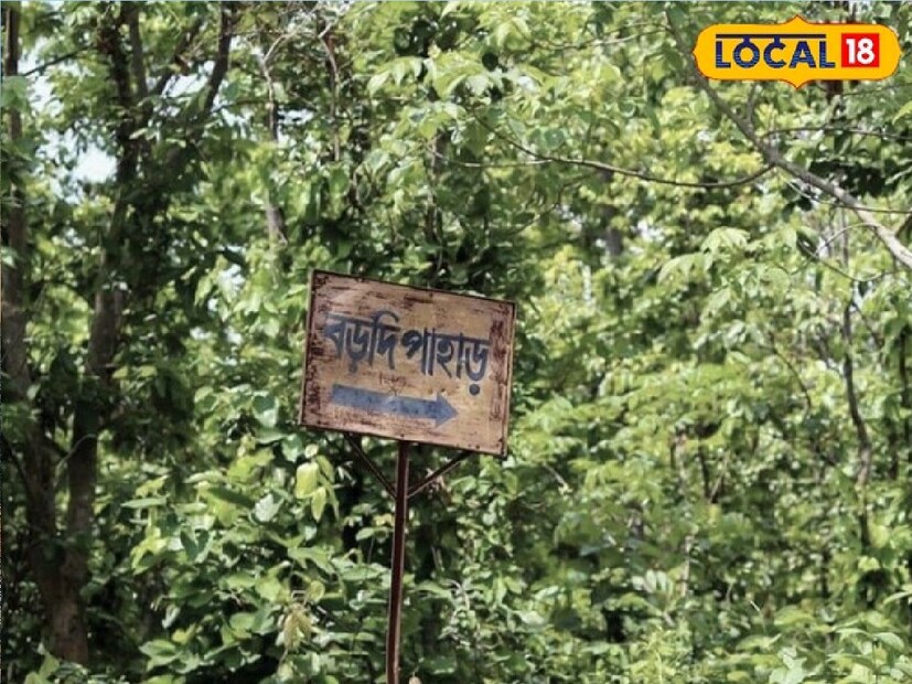 *বাঁকুড়া থেকে রাইপুরের রাস্তায় পড়ে পিড়রগাড়ি মোড়। সেখান থেকে খাতড়া যাওয়ার রাস্তায় ছ’কিমি দূরে চুয়াগাড়া মোড়। ওই মোড় থেকে চার কিলোমিটার গেলেই পাওয়া যাবে নেতুরপুর পঞ্চায়েতের কালাপাথর গ্রাম লাগোয়া বড়দি পাহাড়। তার কোলঘেঁষে বয়ে চলেছে কংসাবতী নদী। নদীর তীরে কালাপাথর গ্রামে রয়েছে একটি ঝর্ণা। স্থানীয় মানুষের কাছে তা কালাঝর্ণা নামে পরিচিত। ফাইল ছবি। 