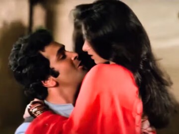 বিয়ের পর নরকযন্ত্রণা ! স্বামীর বিরুদ্ধে গিয়েই ফের রুপোলি দুনিয়ায় পদার্পণ, তারপর কী হল?