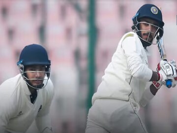 ১৪৭ বলে ট্রিপল সেঞ্চুরি! হিমশিম খেল বোলাররা