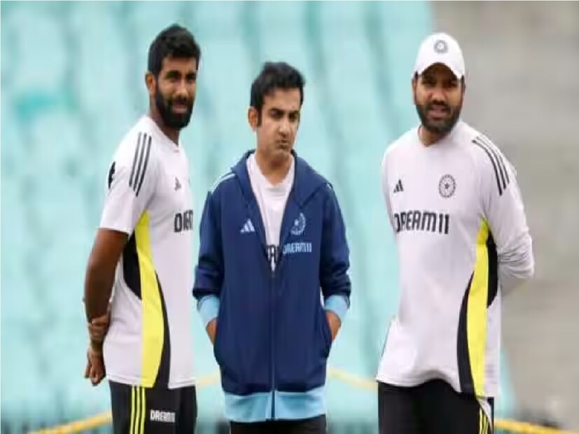 কোচের প্রসঙ্গ উঠলেও, মনোজ তিওয়ারি বলেছিলেন যে কোচ এবং অধিনায়ক সিডনি টেস্টের পিচ বুঝতেই ব্যর্থ হয়েছেন, বেঙ্গালুরুতে নিউজিল্যান্ডের বিপক্ষে টসে জিতে প্রথমে ব্যাট করছেন, পারথে অশ্বিনের পরিবর্তে সুন্দরকে খেলানো, শিশুসুলভ সিদ্ধান্ত ছিল। পরপর এই সিদ্ধান্তগুলি কোচের ডে ক্রিকেট সম্পর্কে জ্ঞান নেই।