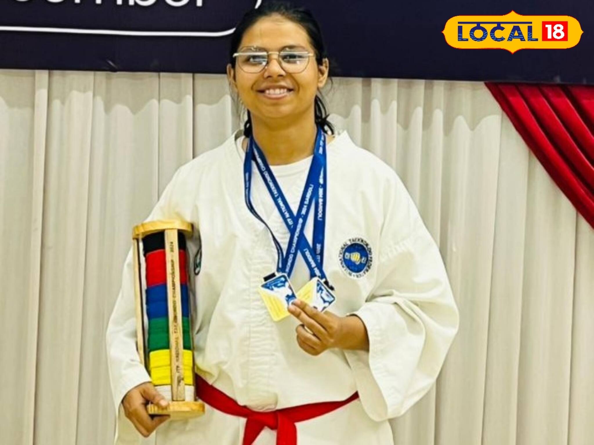 মুকুটে জুড়ল সোনার পালক, জাতীয় স্তরে তাইকোন্ডো প্রতিযোগিতায় জয়জয়কার শ্রেয়ার