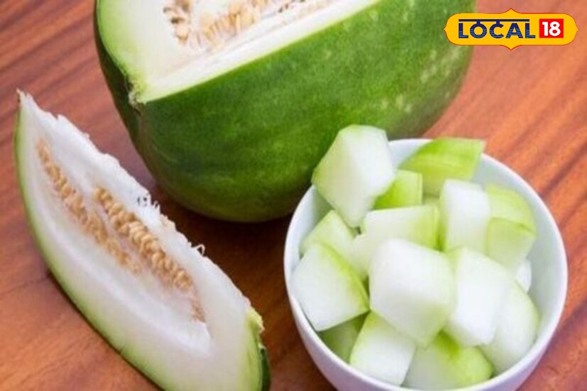 লাউয়ের মধ্যে প্রচুর পরিমাণে দ্রবণীয় ফাইবার রয়েছে যা হজমকে সঠিক ভাবে পরিচালিত করতে সক্ষম। লাউয়ের রসের সঙ্গে আদার রস মিশিয়ে নিয়মিত পান করলে পেটের জ্বালাভাবকে উপশম করবে।