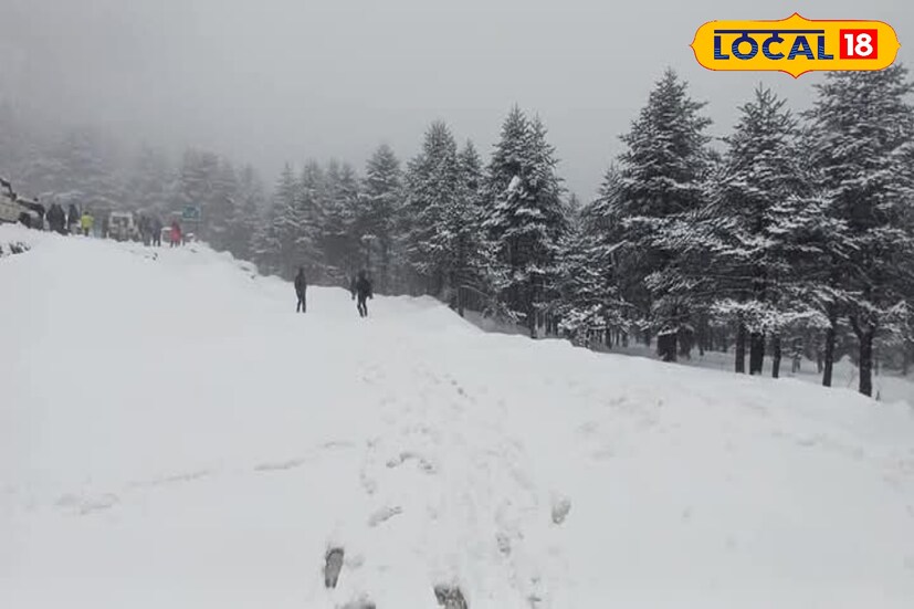 আবহাওয়া দফতরের মতে, সোমবার জম্মু ও কাশ্মীরে তাপমাত্রার উল্লেখযোগ্য হ্রাস রেকর্ড করা হয়েছে। পহেলগাম ছিল রাজ্যের সবচেয়ে ঠান্ডা এলাকা, যেখানে সর্বনিম্ন তাপমাত্রা ছিল -৮.৪ ডিগ্রি সেলসিয়াস।