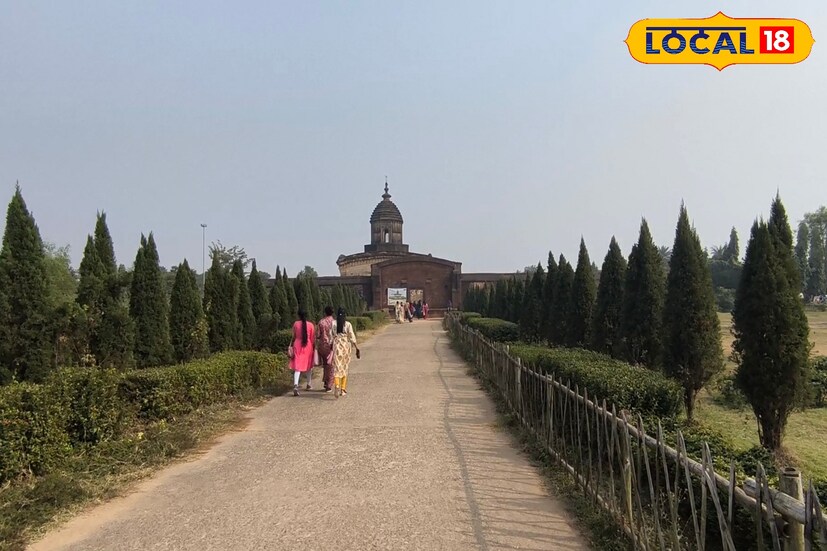 ঘুরে আসুন মহারাজা বীর হাম্বীর উদ্যান থেকে। বাঁকুড়ার বিষ্ণুপুর শহরে পাবেন এই উদ্যানটি।