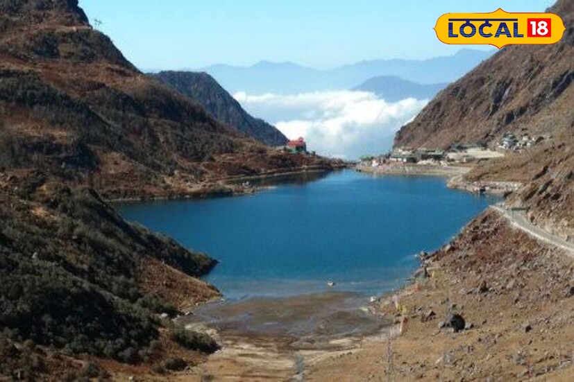 এই শীতকালীন দৃশ্যের মাঝে সেলফি কিংবা প্রাকৃতিক ছবি তুলতে ভুলবেন না! সোমগো হ্রদের স্নিগ্ধতা, তুষারময় চূড়া, এবং বরফে ঢাকা ল্যান্ডস্কেপ সবই আপনার স্মৃতির ক্যামেরায় ধারণ করার জন্য উপযুক্ত।